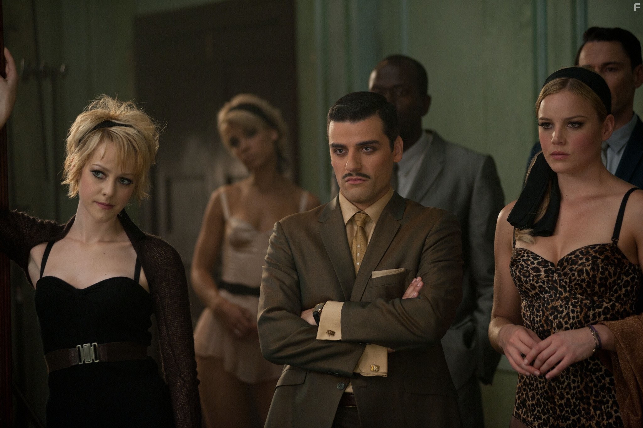 Abbie Cornish, Jena Malone, and Oscar Isaac in Запрещённый приём (2011)