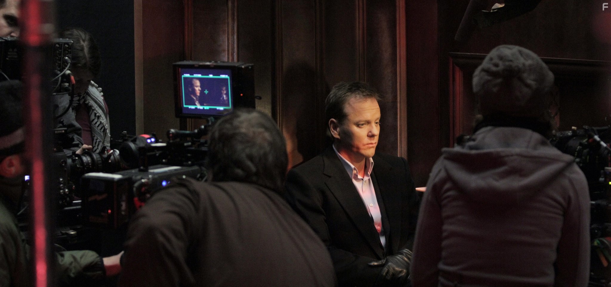 Kiefer Sutherland in Исповедь (2011)