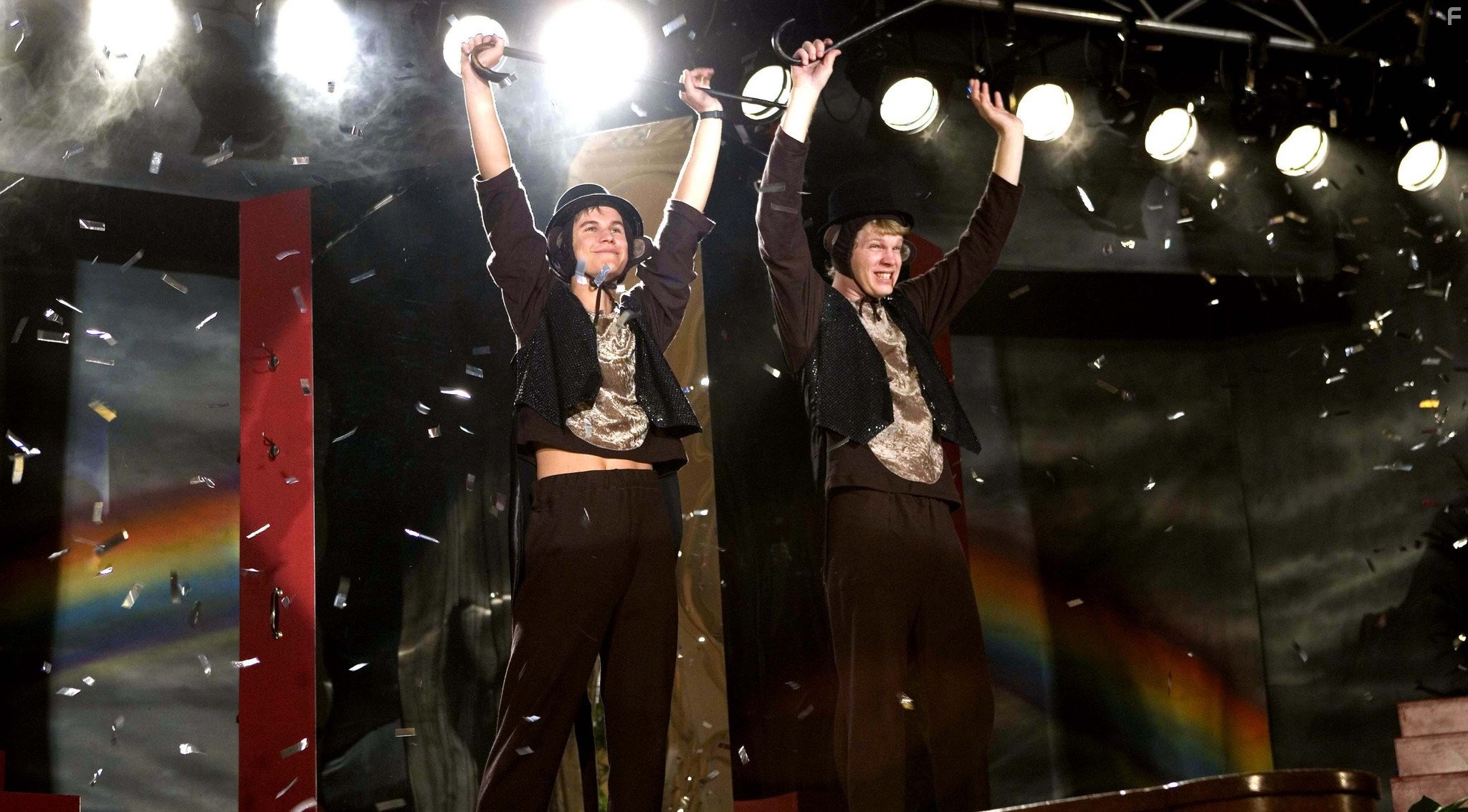 Luke Ford and Rhys Wakefield in Чeрный шар (2008)