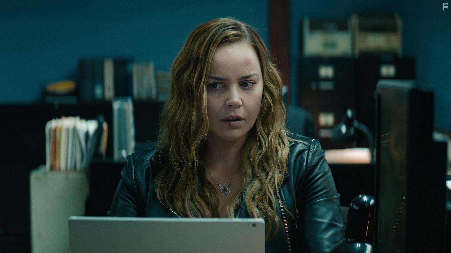 Задержанная #3