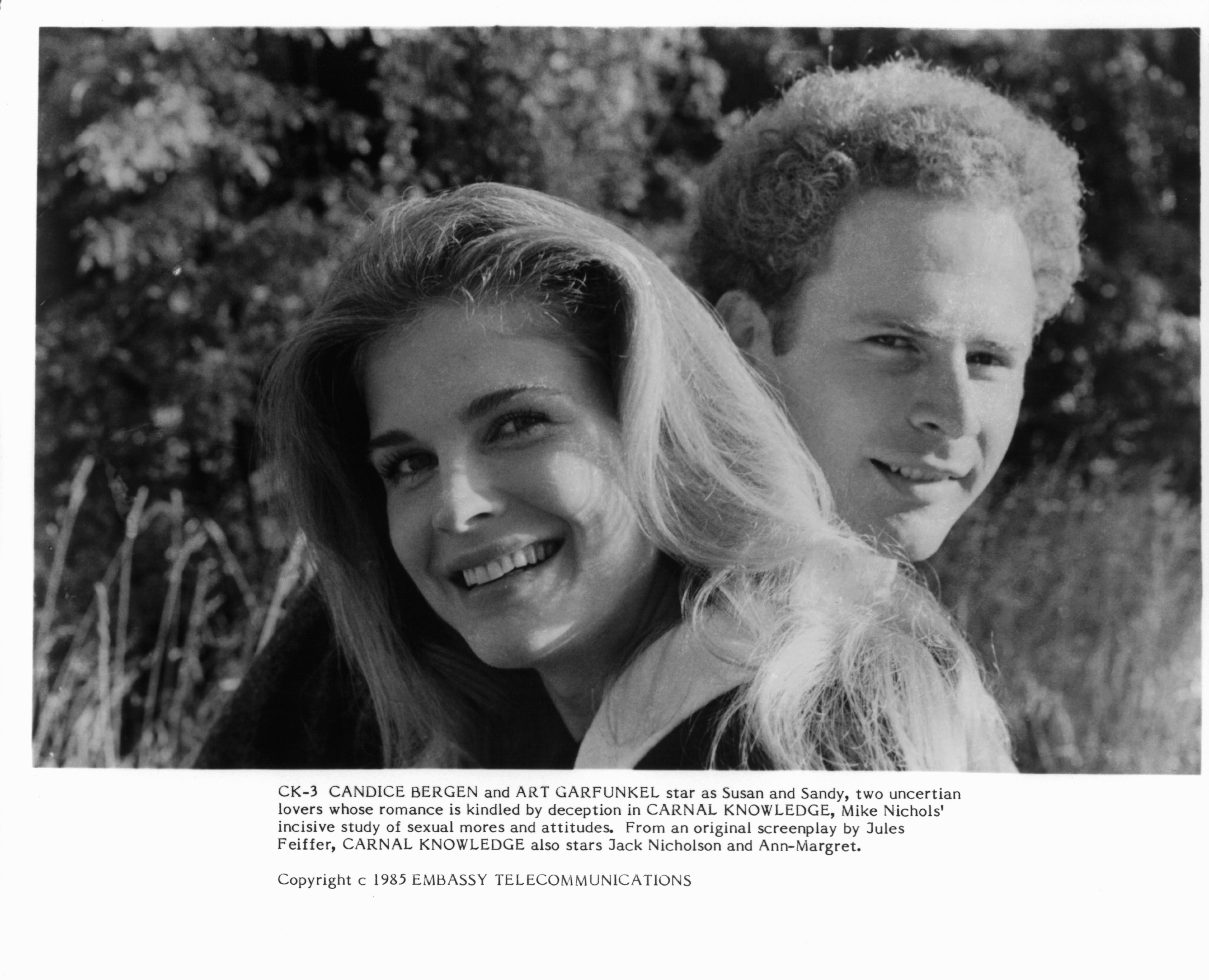 Candice Bergen and Art Garfunkel in Познание плоти (1971)