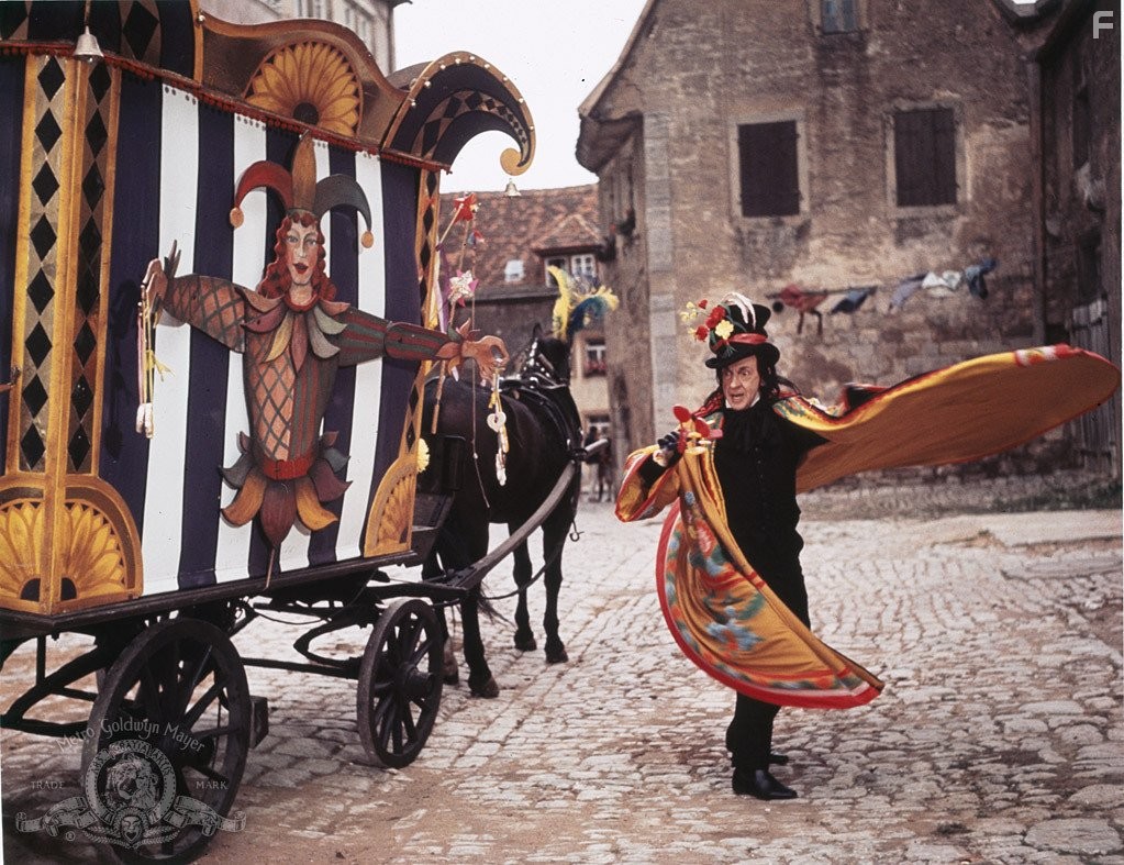 Robert Helpmann in Пиф-паф ой-ой-ой (1968)