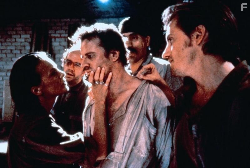 Brenda Bakke, Christopher Lambert, Denis Leary, and Miguel ?ngel Fuentes in Стрелок (1993)