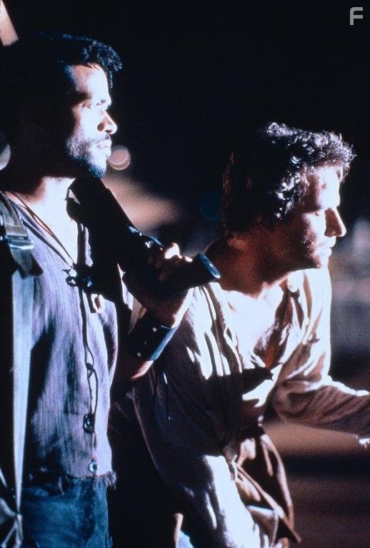 Christopher Lambert and Mario Van Peebles in Стрелок (1993)