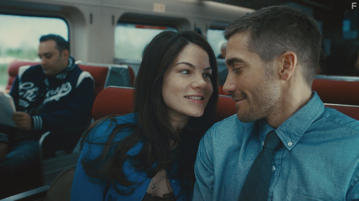 Jake Gyllenhaal and Michelle Monaghan in Исходный код (2011)