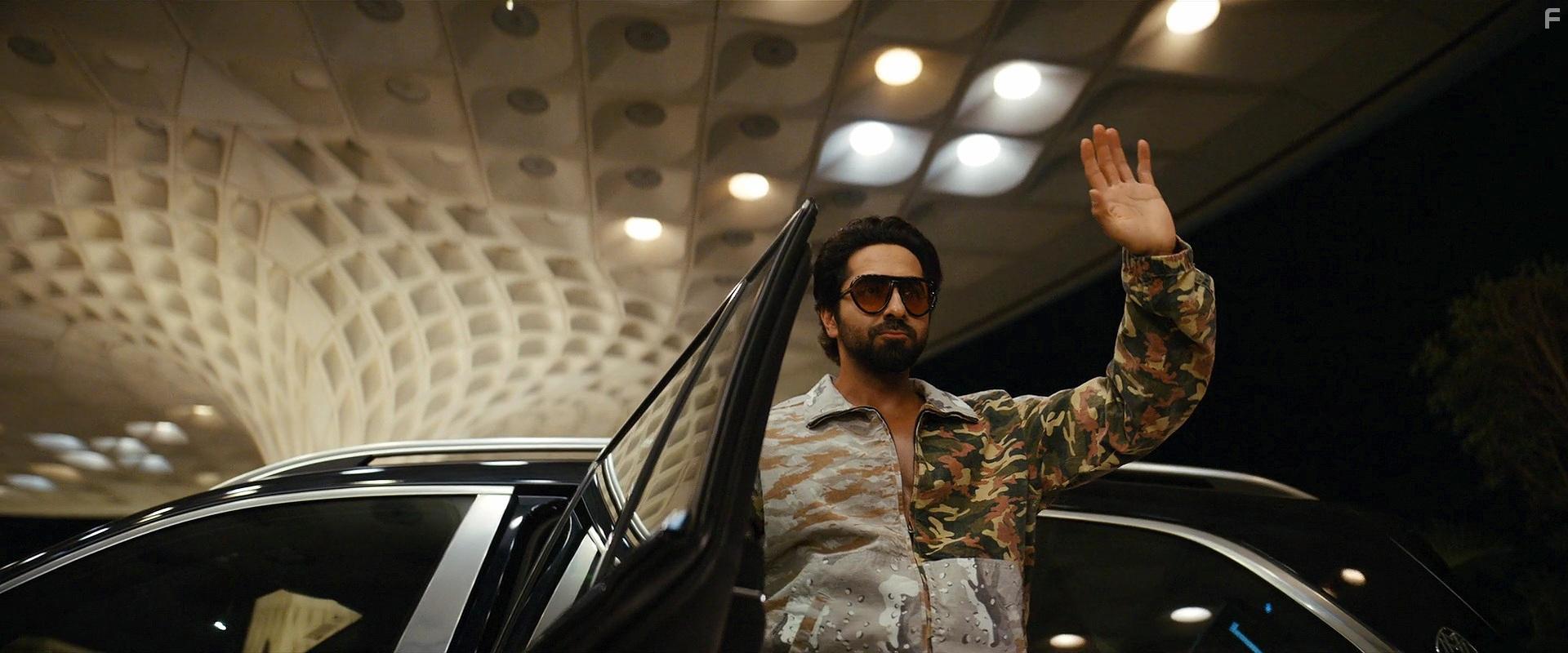 Герой боевиков