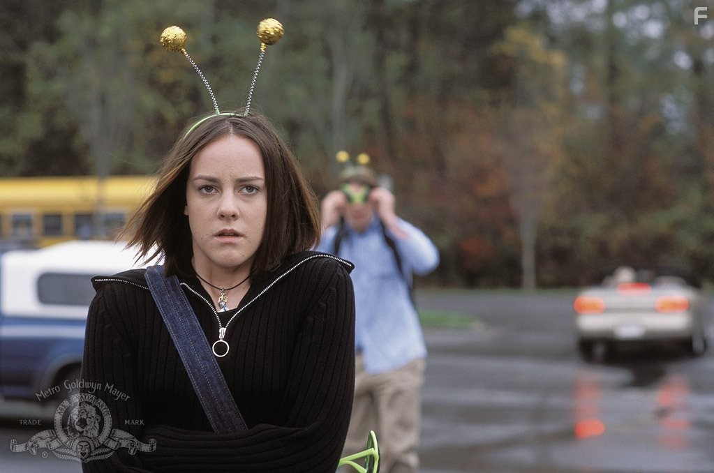 Jena Malone in Спасённая (2004)