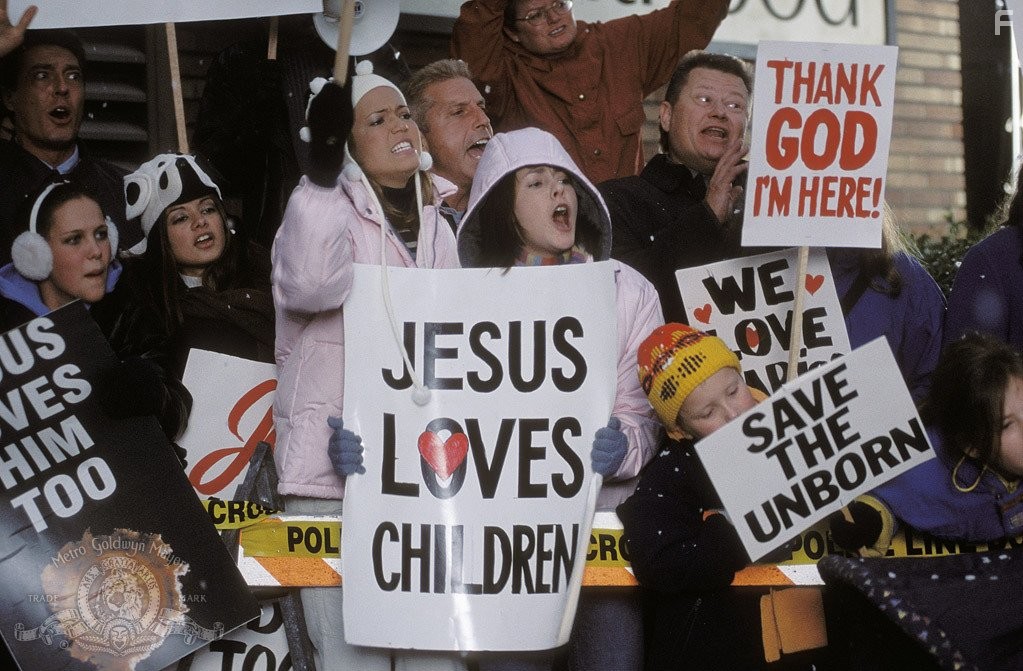 Jena Malone in Спасённая (2004)