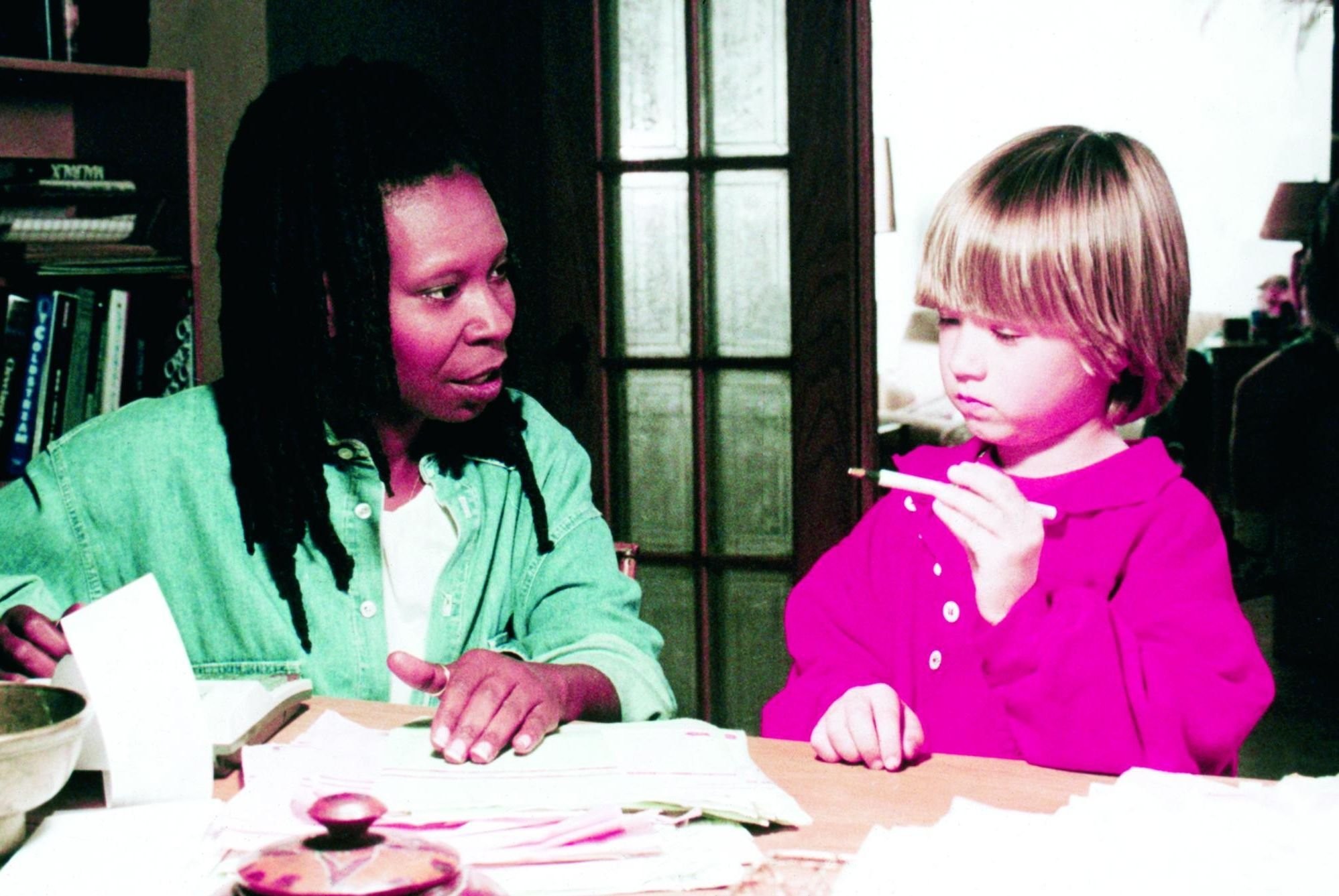 Whoopi Goldberg and Haley Joel Osment in Богус (1996)
