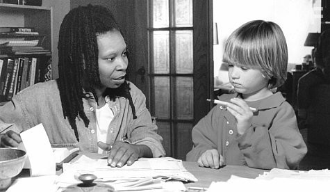 Whoopi Goldberg and Haley Joel Osment in Богус (1996)