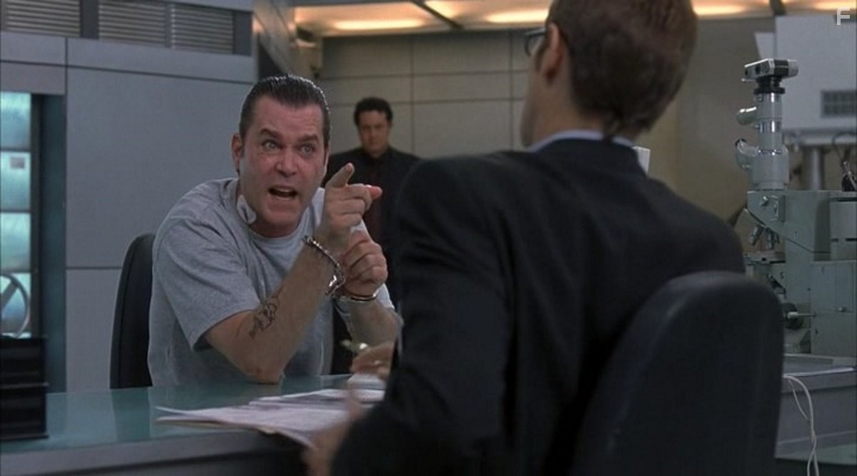 Ray Liotta in Контроль (2004)