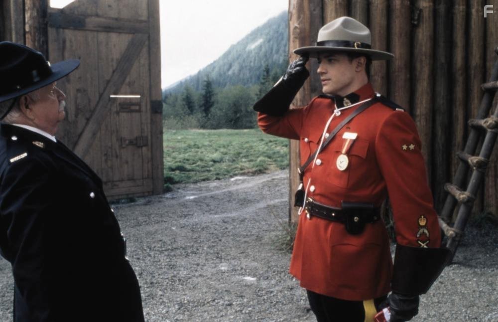 Brendan Fraser and Robert Prosky in Дадли Справедливый (1999)