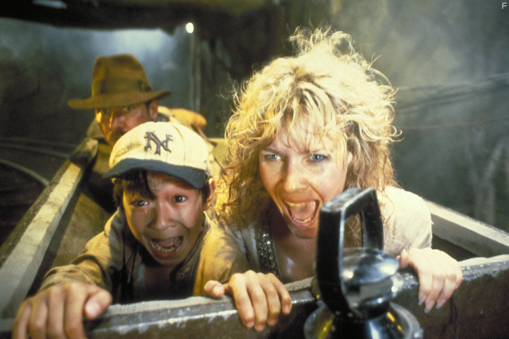 Kate Capshaw and Jonathan Ke Quan in Индиана Джонс и Храм судьбы (1984)