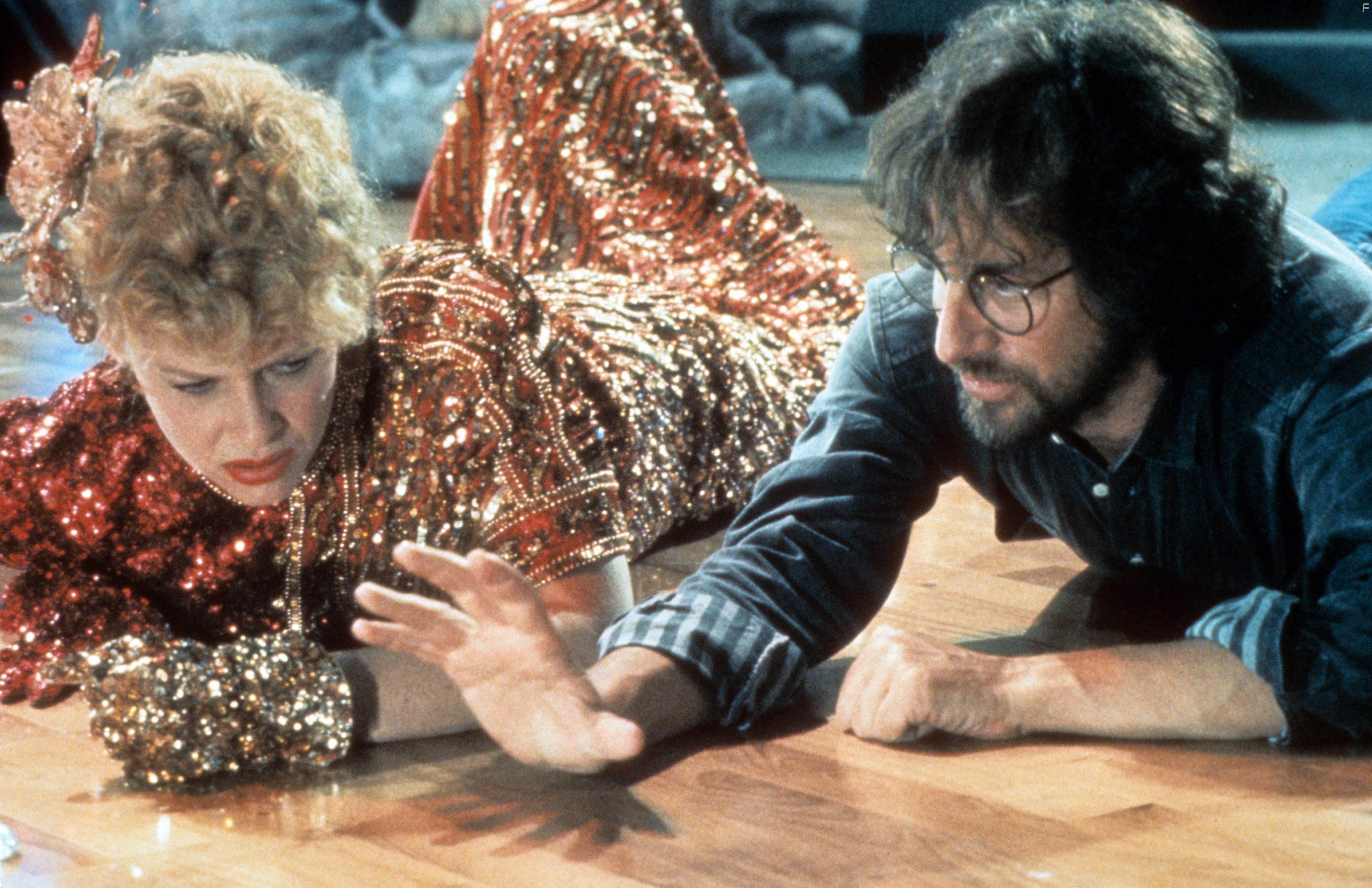 Steven Spielberg and Kate Capshaw in Индиана Джонс и Храм судьбы (1984)