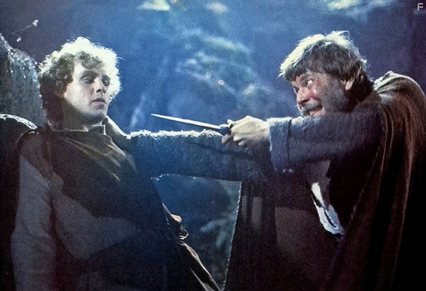 Peter MacNicol and Albert Salmi in Победитель дракона (1981)