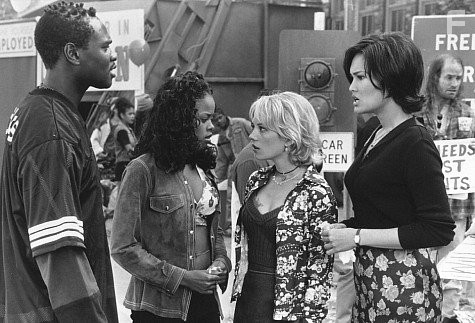 Tia Carrere, Brian Hooks, Natasha Gregson Wagner, and Malinda Williams in Учитель и чудовища (1996)