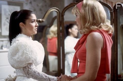 Maria Conchita Alonso and Jaci Velasquez in В погоне за Папи (2003)