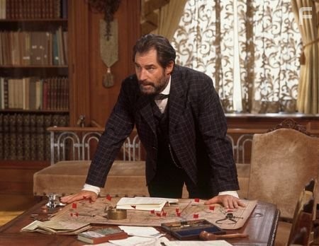 Timothy Dalton in Американские герои (2001)