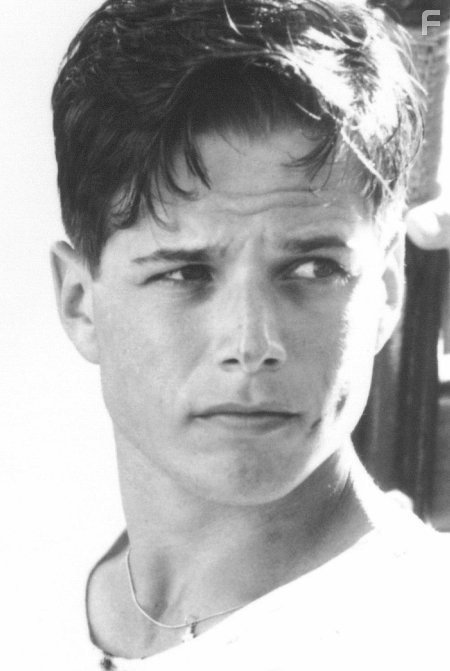 Scott Wolf in Белый шквал (1996)