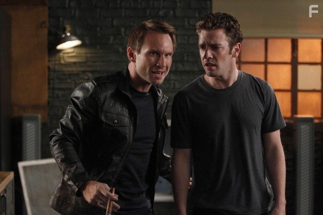 Christian Slater and Bret Harrison in Лучшая охрана (2011)