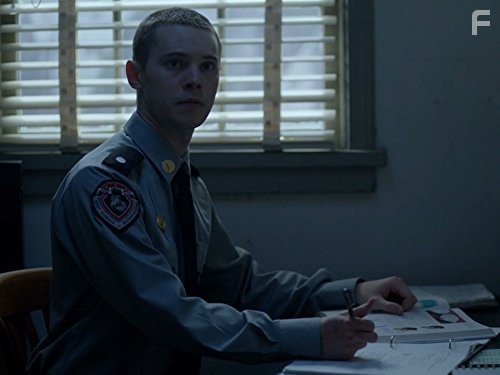 Tyler Ross in Убийство (2011)