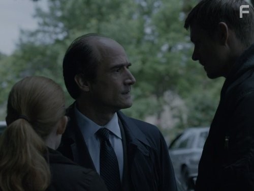 Elias Koteas, Mireille Enos, and Joel Kinnaman in Убийство (2011)