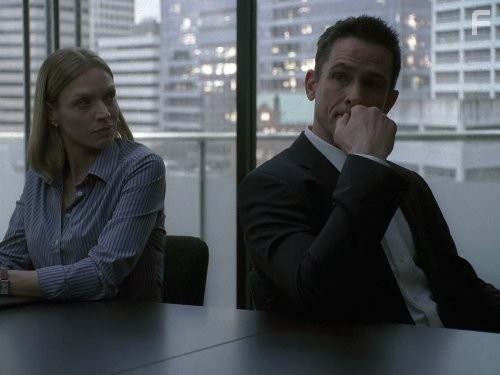 Billy Campbell and Kristin Lehman in Убийство (2011)