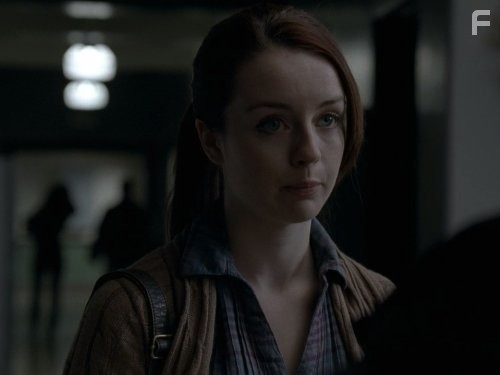 Kacey Rohl in Убийство (2011)
