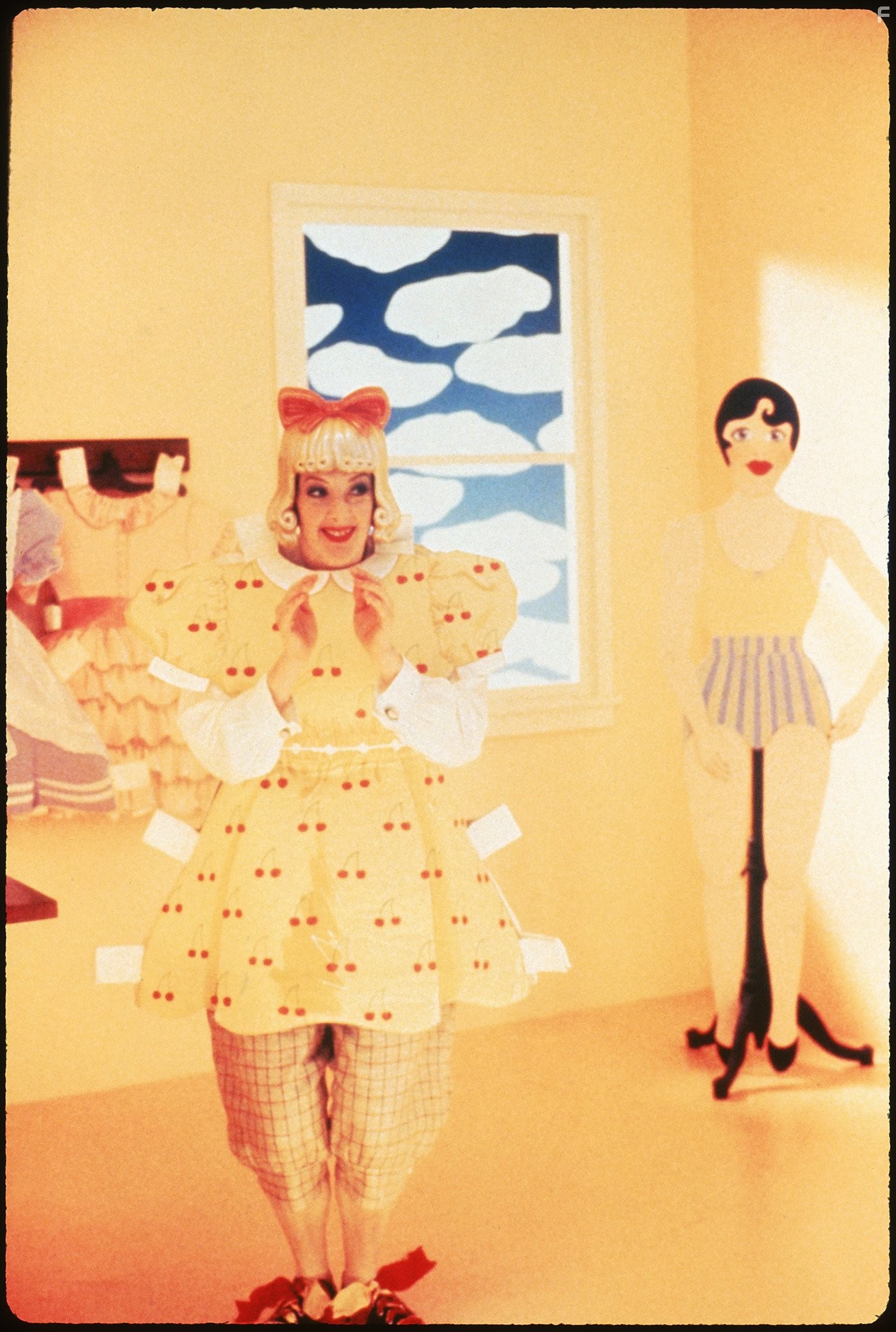 Joan Cusack in Игрушки (1992)