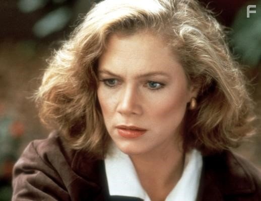 Kathleen Turner in Честь семьи Прицци (1985)