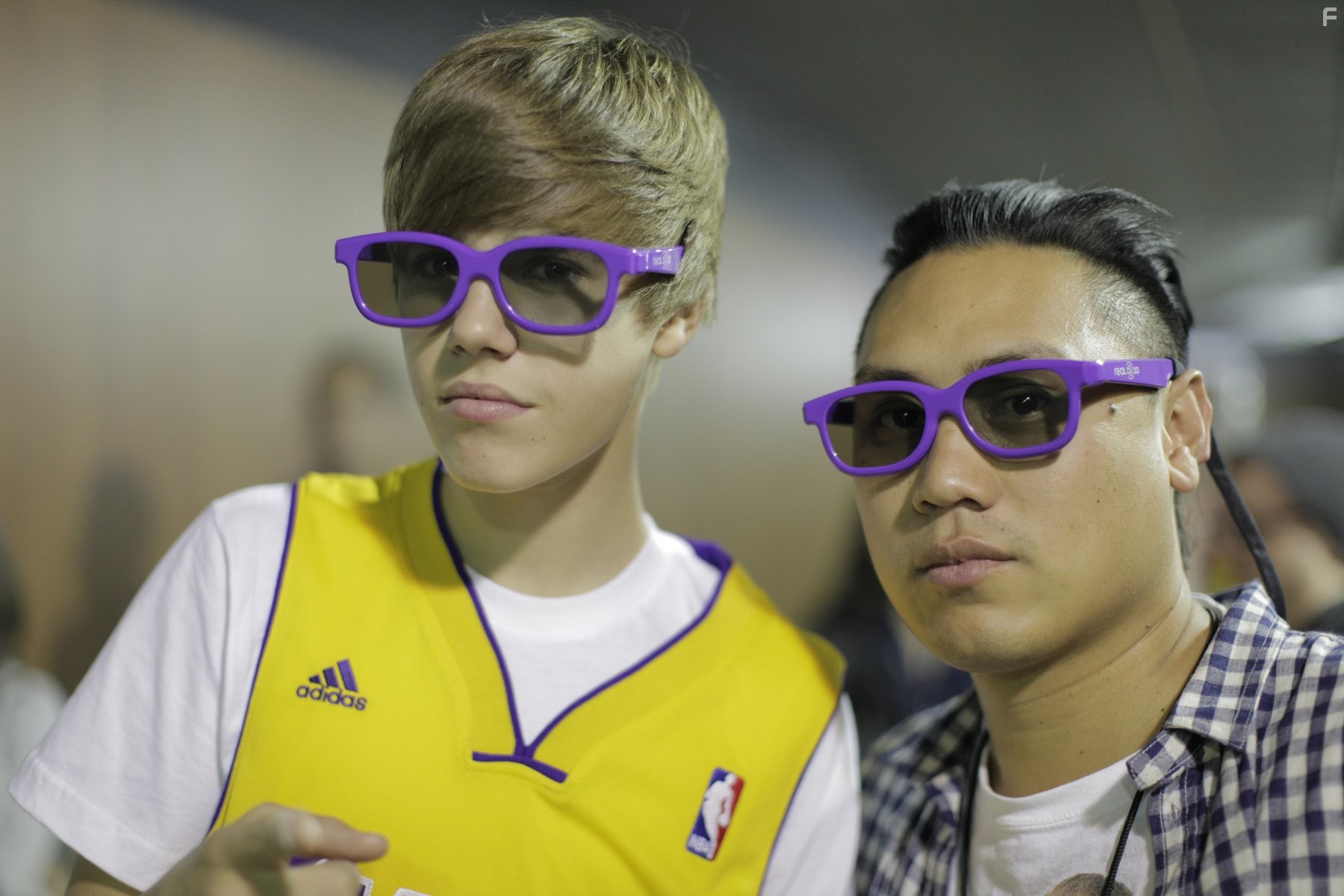Jon M. Chu and Justin Bieber in Джастин Бибер: Никогда не говори никогда (2011)