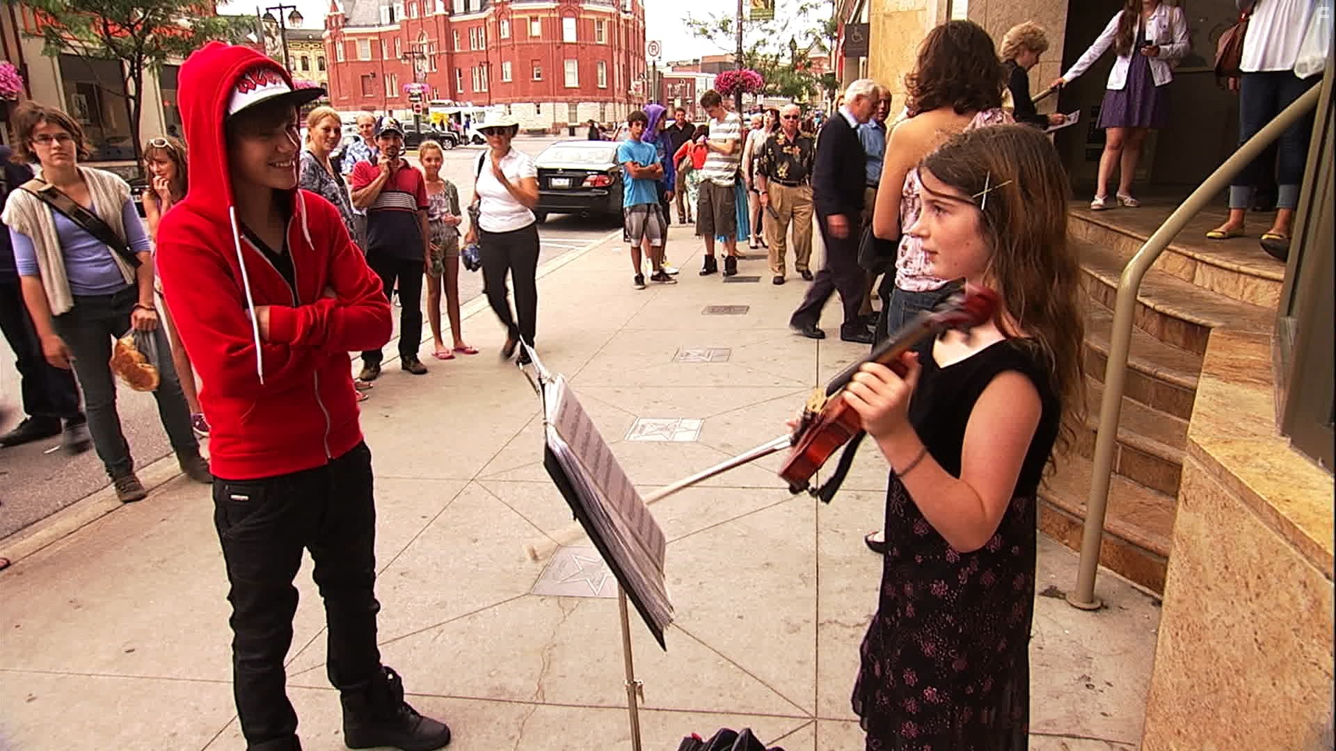 Justin Bieber in Джастин Бибер: Никогда не говори никогда (2011)