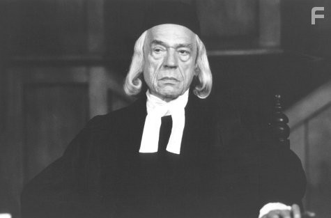Paul Scofield in Суровое испытание (1996)