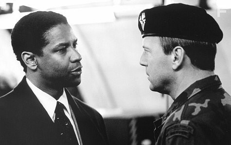 Denzel Washington and Bruce Willis in Осада (1998)
