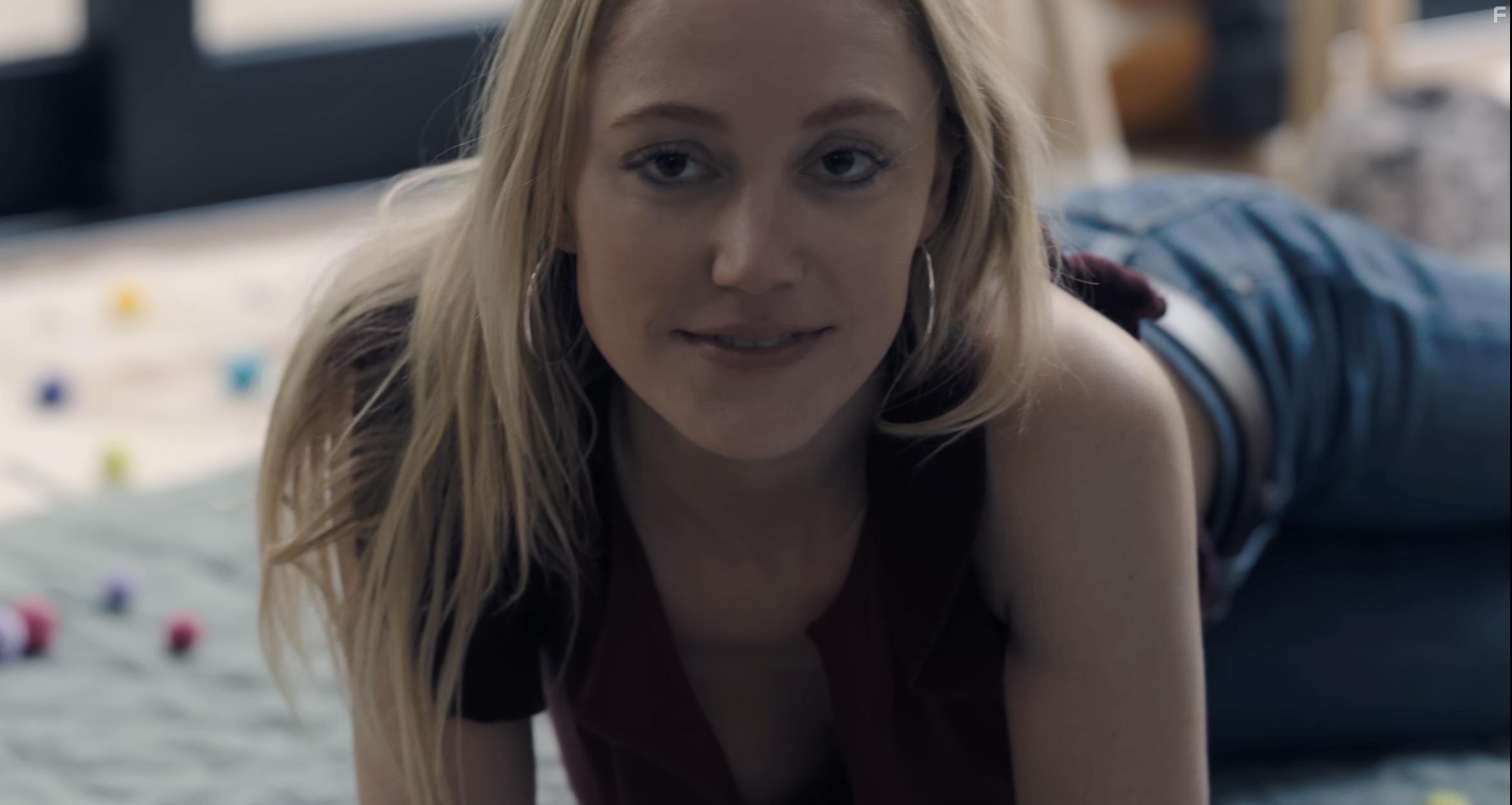 Рука, качающая колыбель #9