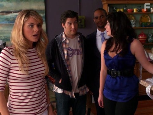 Damon Wayans Jr., Adam Pally, Casey Wilson, and Eliza Coupe in Счастливый конец (2011)