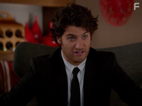 Adam Pally in Счастливый конец (2011)