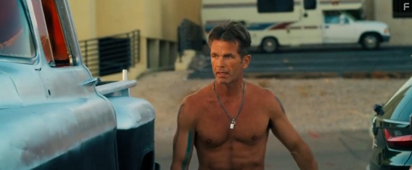 Осторожно, акула #2