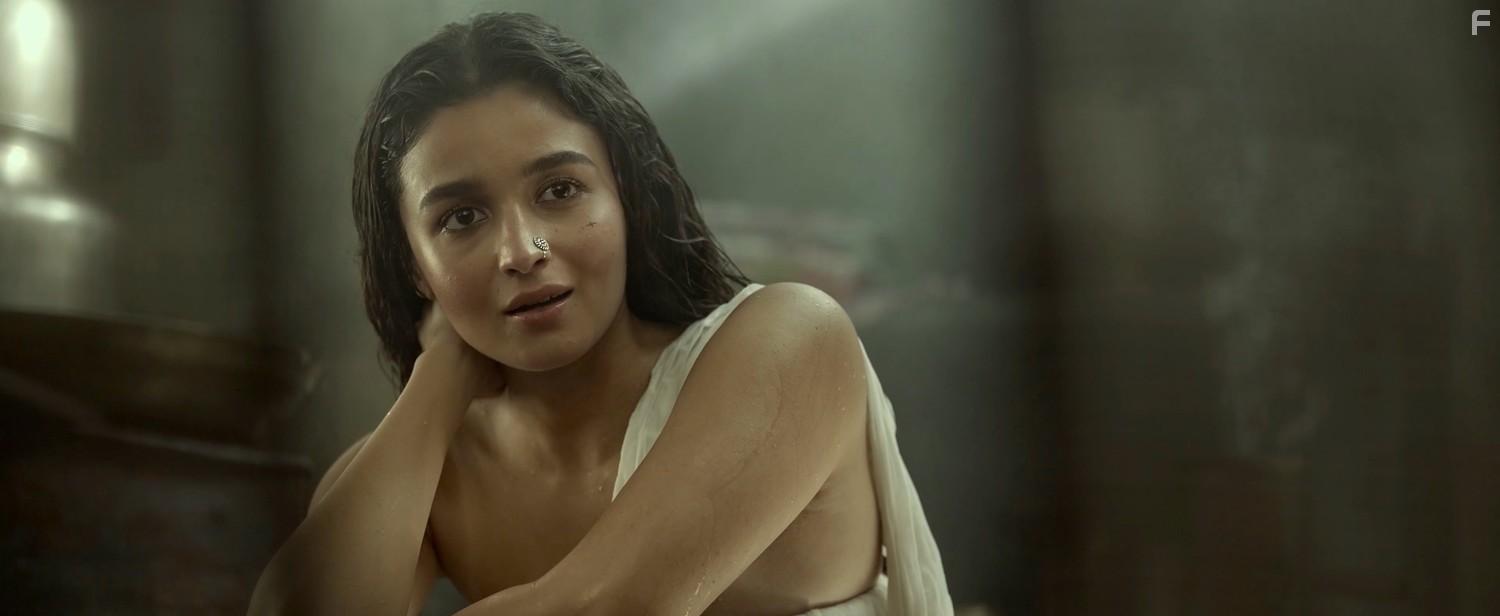 Гангубай Катавади #1