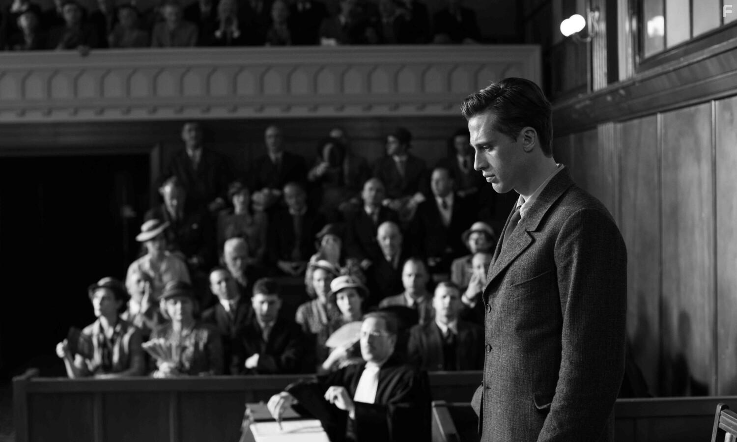 Посторонний