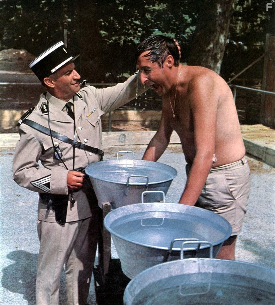 Louis de Fun?s and Guy Grosso in Жандарм из Сен-Тропе (1964)