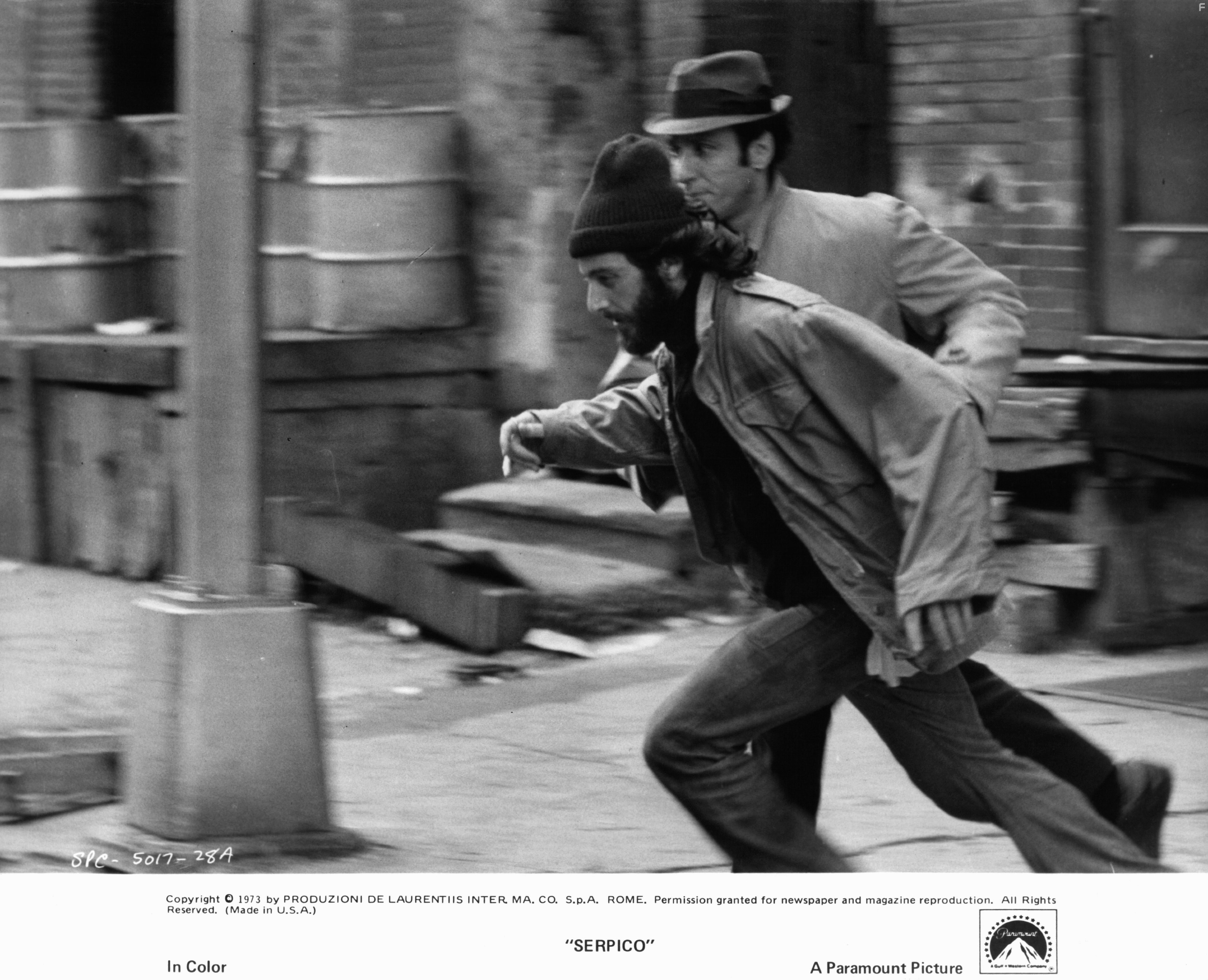 Al Pacino and F. Murray Abraham in Серпико (1973)