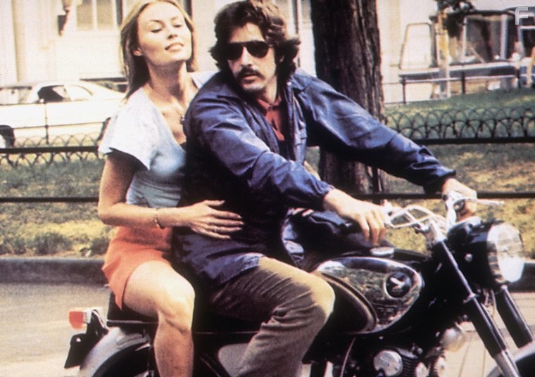 Al Pacino and Cornelia Sharpe in Серпико (1973)