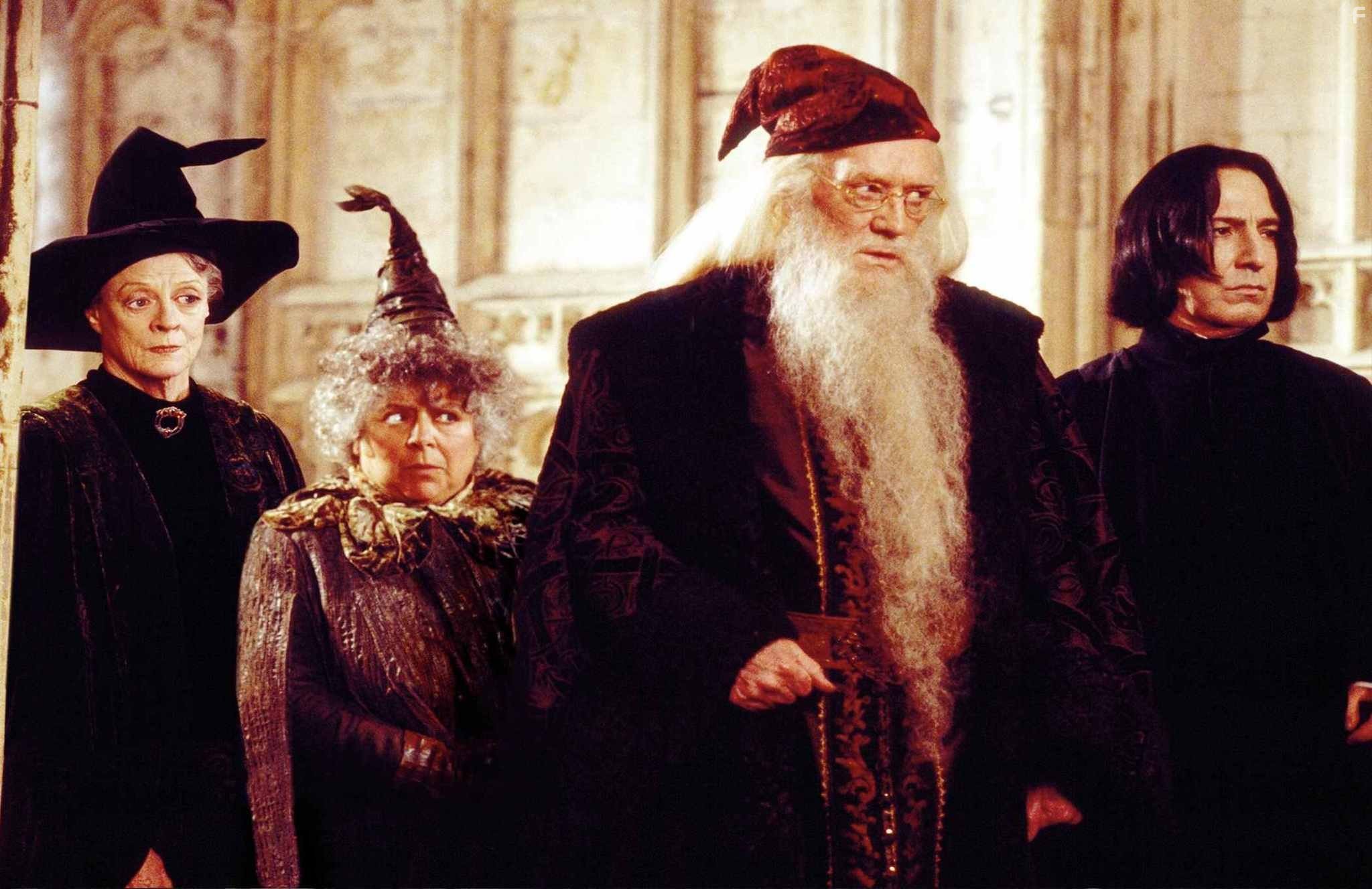 Alan Rickman, Richard Harris, Maggie Smith, and Miriam Margolyes in Гарри Поттер и тайная комната (2002)