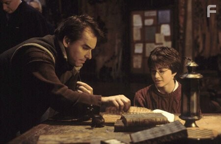 Chris Columbus and Daniel Radcliffe in Гарри Поттер и тайная комната (2002)