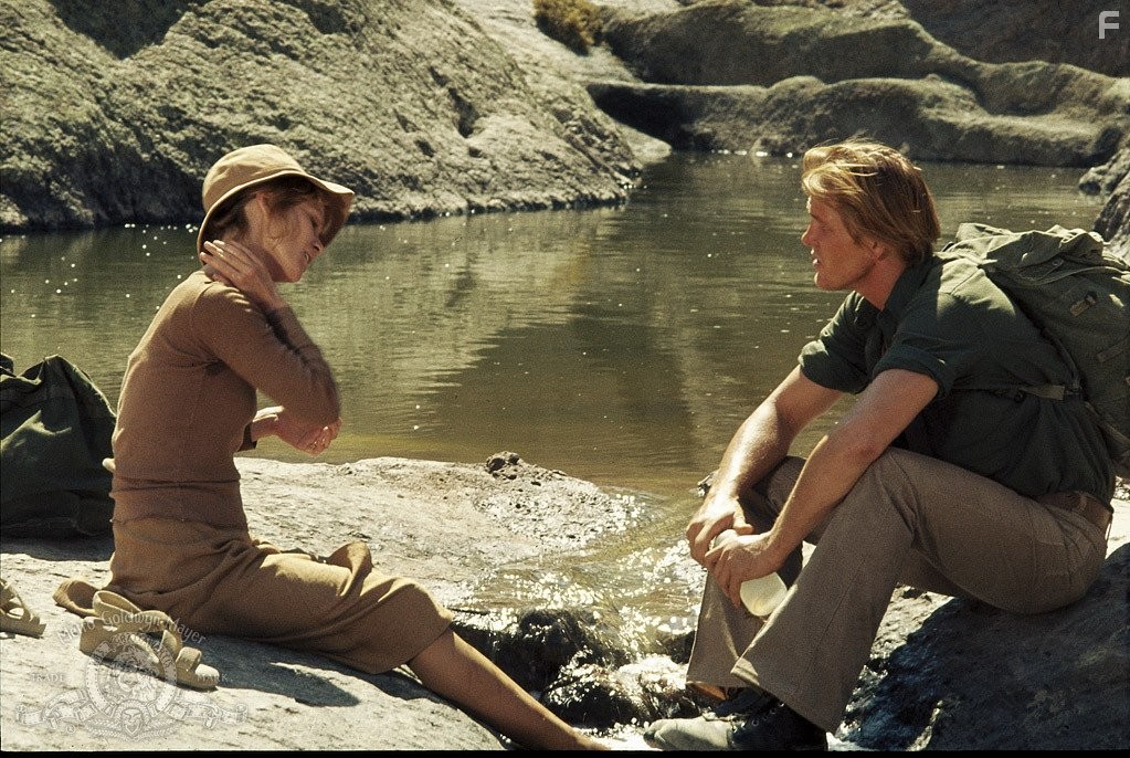 Nick Nolte and Tuesday Weld in Боевые псы (1978)