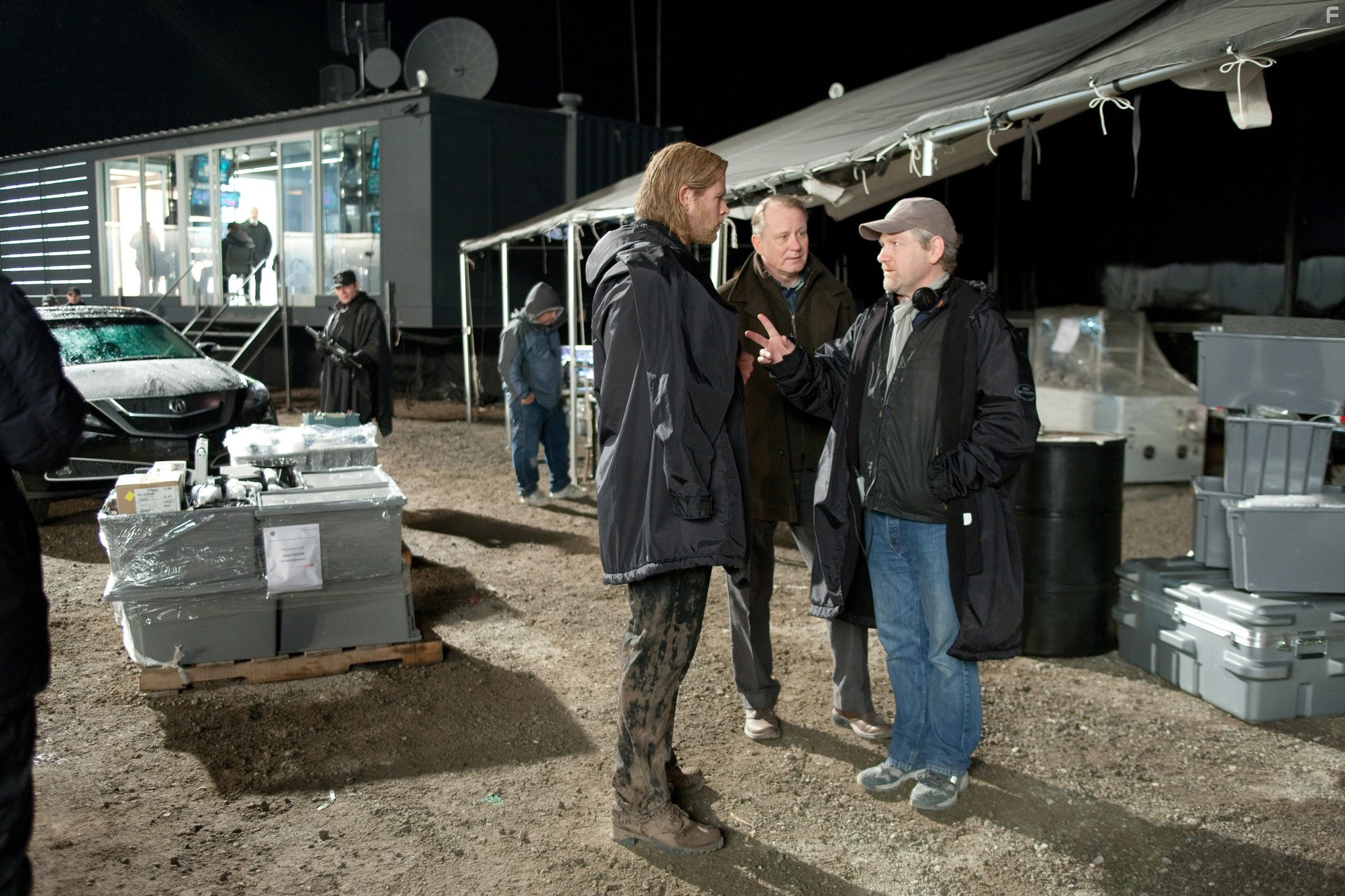 Kenneth Branagh, Stellan Skarsg?rd, and Chris Hemsworth in Тор (2011)