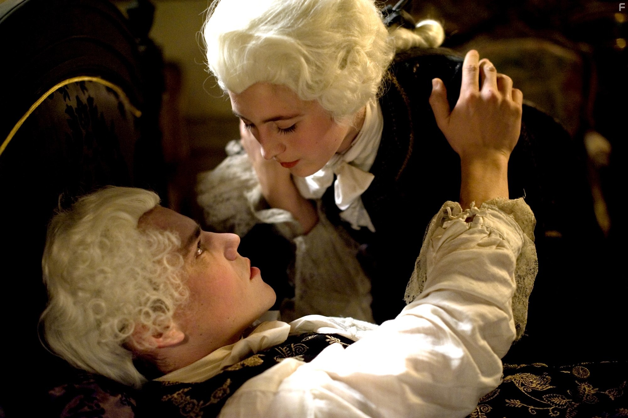 Marie F?ret and Clovis Fouin in Nannerl, la soeur de Mozart (2010)