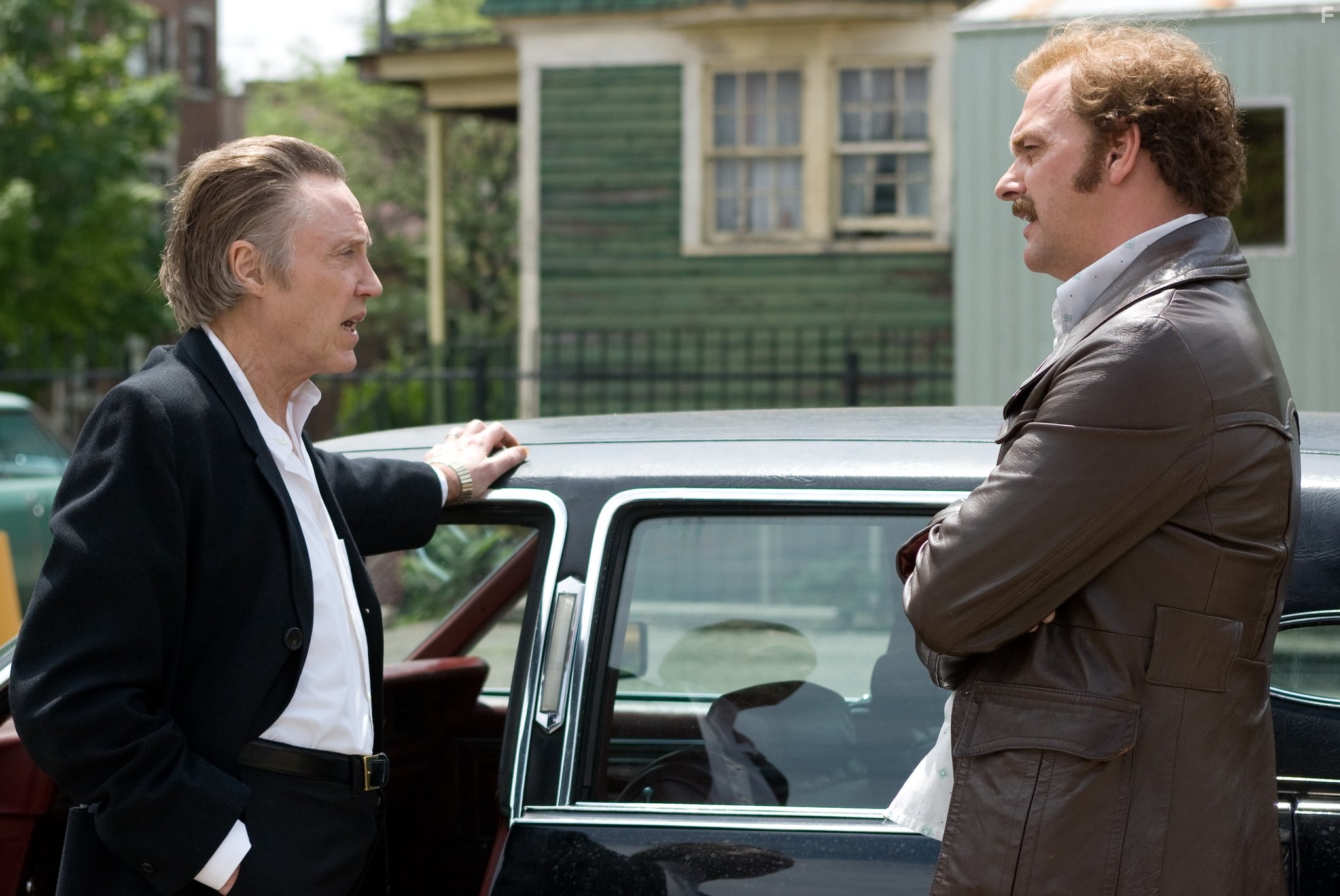 Christopher Walken and Ray Stevenson in Ирландец (2011)