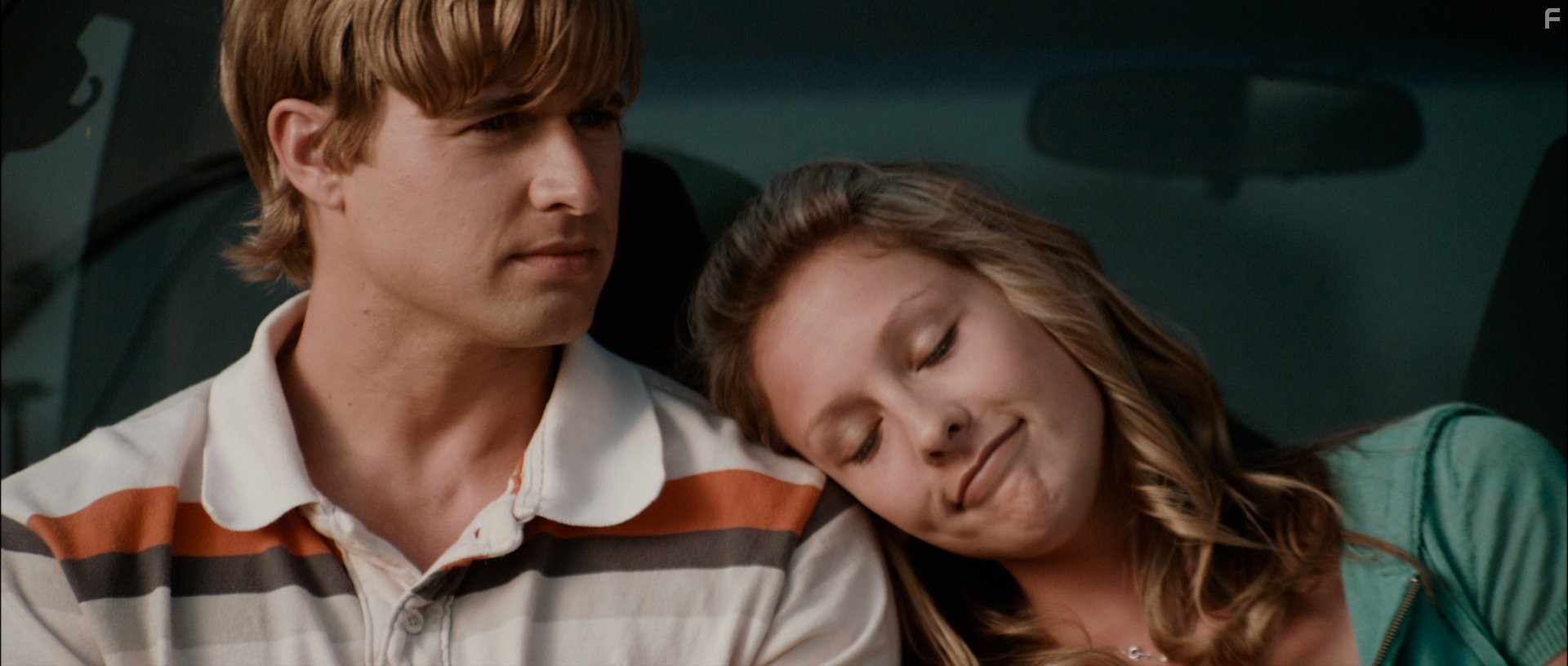 Randy Wayne and Deja Kreutzberg in Спасти жизнь (2009)